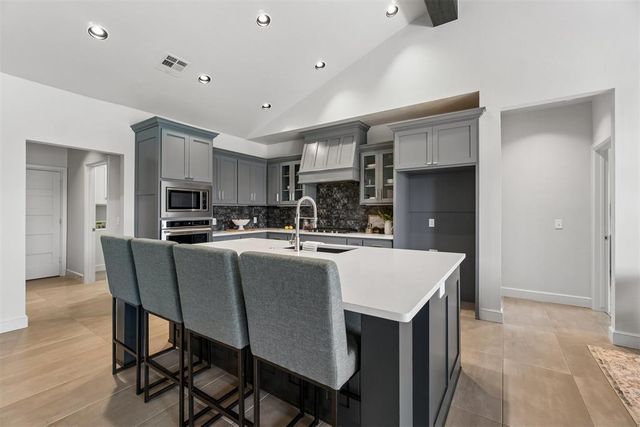 4312 NW 153rd Street, Edmond, OK 73013