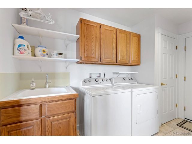 1147 Twin Peaks Cir, Longmont, CO 80503