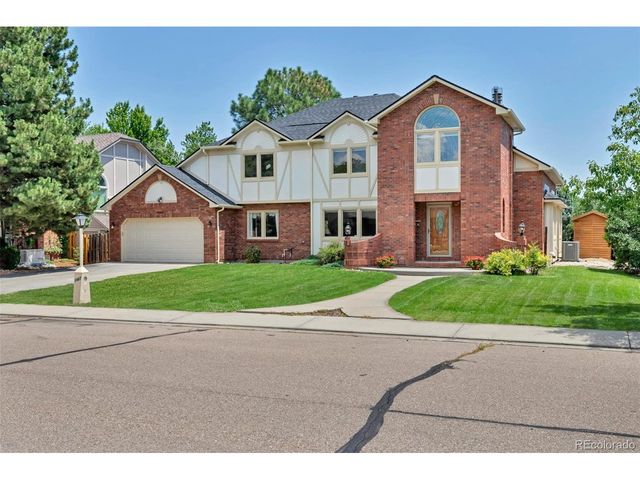 1147 Twin Peaks Cir, Longmont, CO 80503