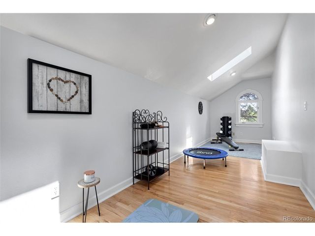 1147 Twin Peaks Cir, Longmont, CO 80503
