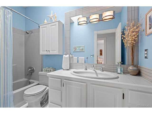 1147 Twin Peaks Cir, Longmont, CO 80503