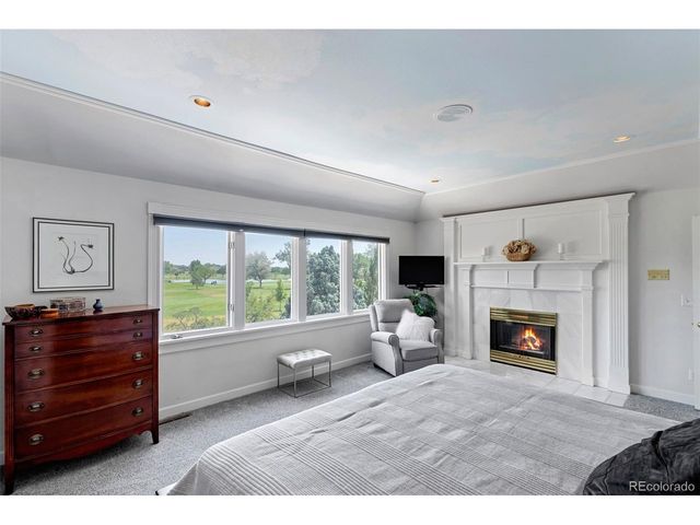 1147 Twin Peaks Cir, Longmont, CO 80503