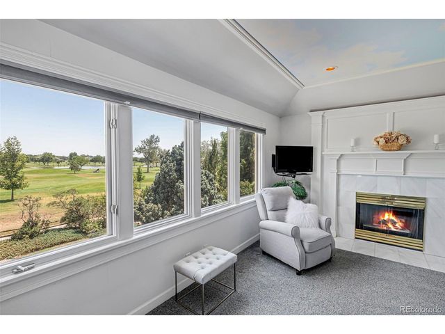 1147 Twin Peaks Cir, Longmont, CO 80503