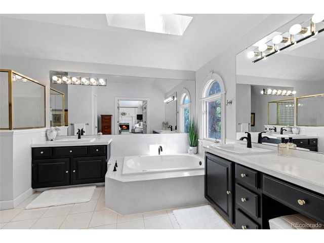 1147 Twin Peaks Cir, Longmont, CO 80503