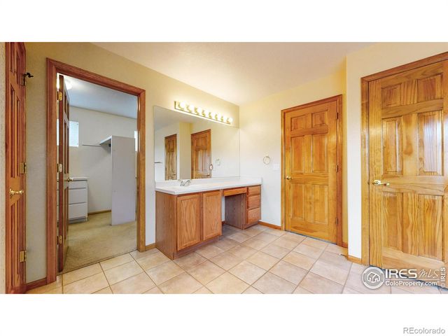 5904 S Ukraine Street, Aurora, CO 80015