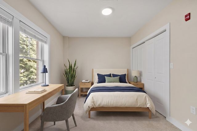 321 Hammond Pond Pkwy 103, Brookline, MA 02467