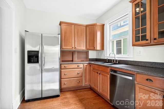 39 Bartlett Street, Asheville, NC 28801