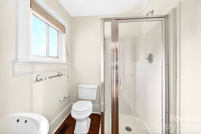39 Bartlett Street, Asheville, NC 28801