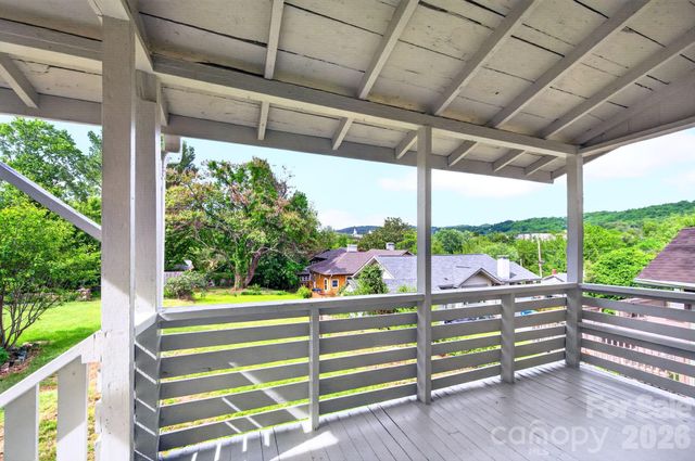 39 Bartlett Street, Asheville, NC 28801