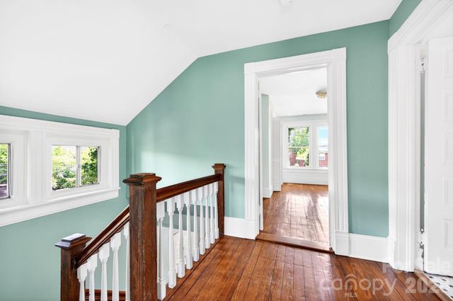 39 Bartlett Street, Asheville, NC 28801