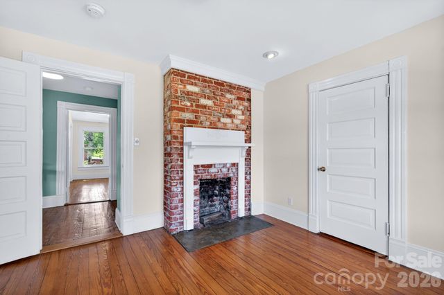 39 Bartlett Street, Asheville, NC 28801