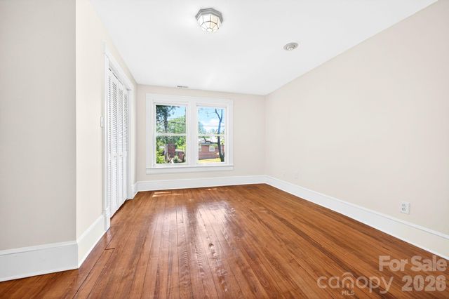 39 Bartlett Street, Asheville, NC 28801