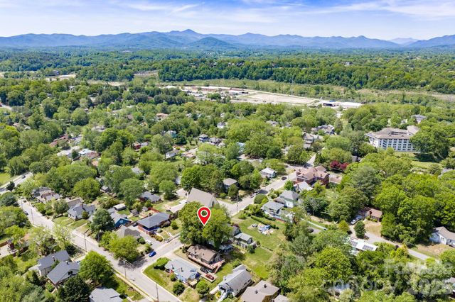 39 Bartlett Street, Asheville, NC 28801