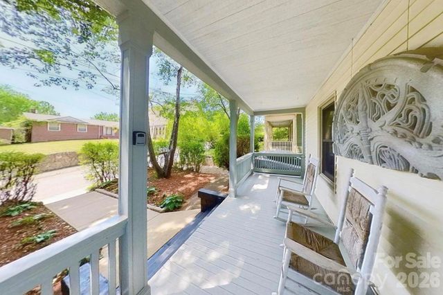 39 Bartlett Street, Asheville, NC 28801