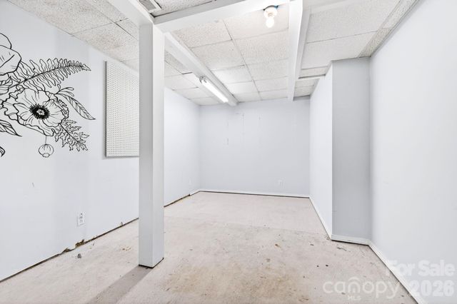 39 Bartlett Street, Asheville, NC 28801