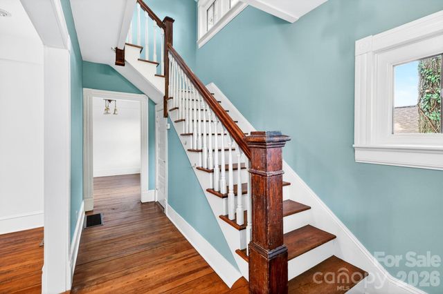 39 Bartlett Street, Asheville, NC 28801