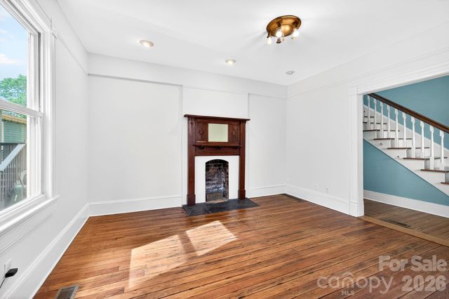39 Bartlett Street, Asheville, NC 28801