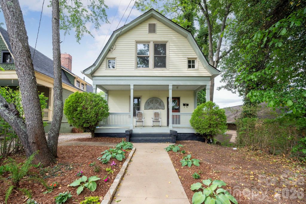 39 Bartlett Street, Asheville, NC 28801