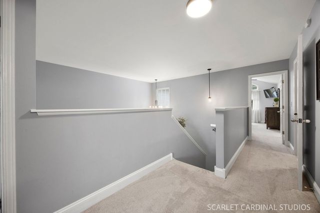 2256 Stoughton Drive, Aurora, IL 60502