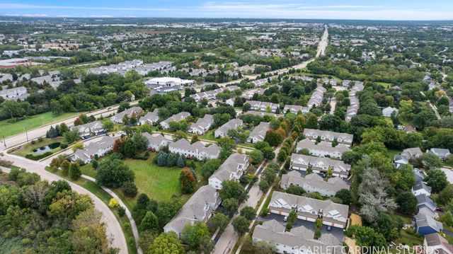 2256 Stoughton Drive, Aurora, IL 60502
