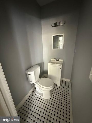 1018 S FRAZIER ST, Philadelphia, PA 19143