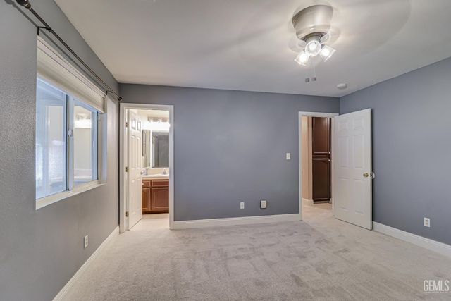 4602 Sun Devils Avenue, Bakersfield, CA 93313