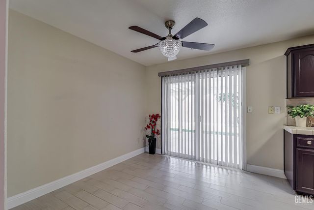 4602 Sun Devils Avenue, Bakersfield, CA 93313