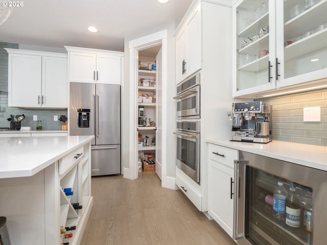 15628 QUARRY Rd, Lake Oswego, OR 97035