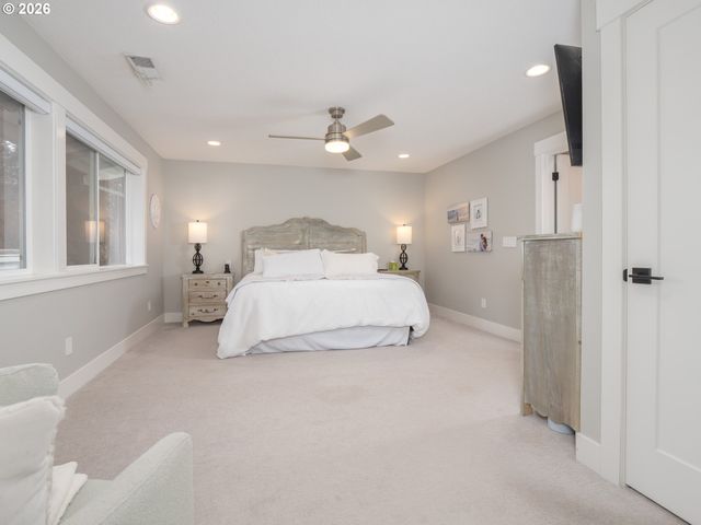 15628 QUARRY Rd, Lake Oswego, OR 97035