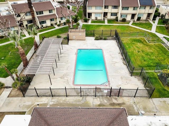 930 Olive Drive 26, Bakersfield, CA 93308