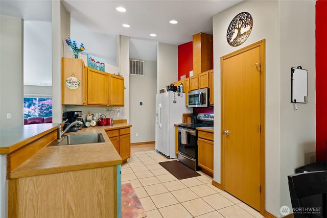 403 E Kristen Avenue, Ellensburg, WA 98926