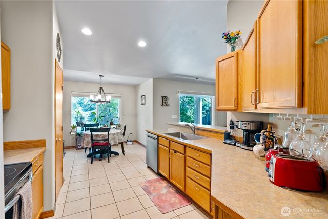 403 E Kristen Avenue, Ellensburg, WA 98926