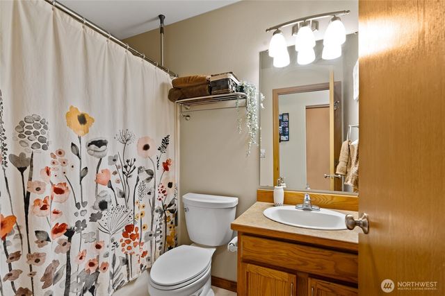 403 E Kristen Avenue, Ellensburg, WA 98926