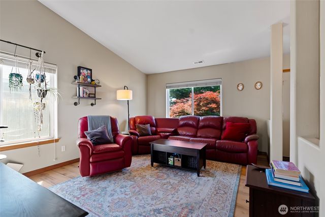 403 E Kristen Avenue, Ellensburg, WA 98926