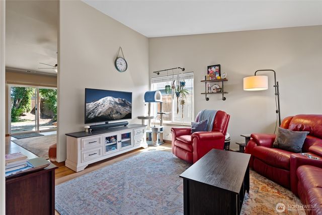 403 E Kristen Avenue, Ellensburg, WA 98926