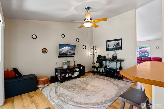 403 E Kristen Avenue, Ellensburg, WA 98926