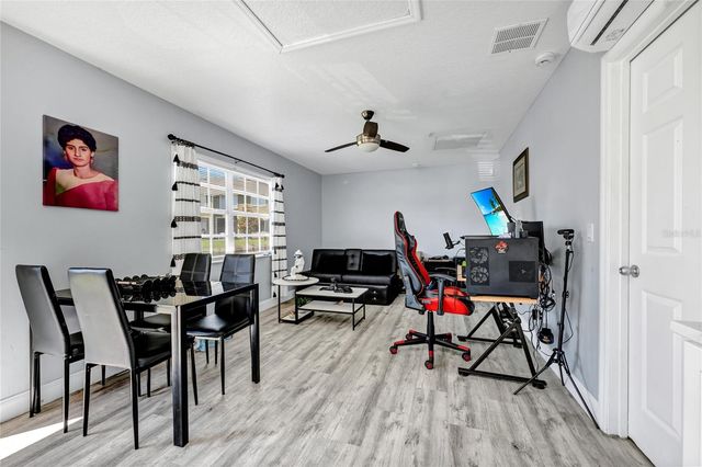 205 COCONUT PALM WAY, Davenport, FL 33897