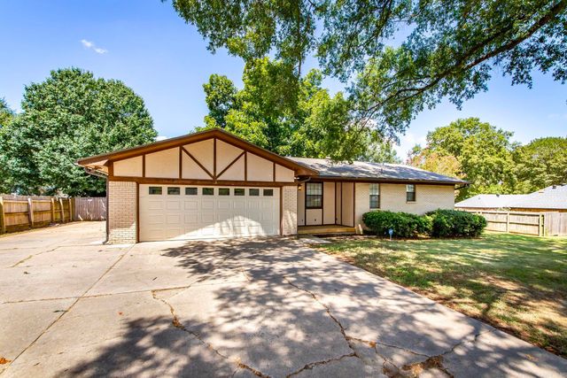 23 Club Road, Jacksonville, AR 72076