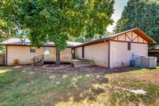 23 Club Road, Jacksonville, AR 72076