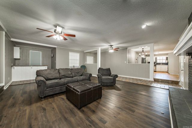 23 Club Road, Jacksonville, AR 72076