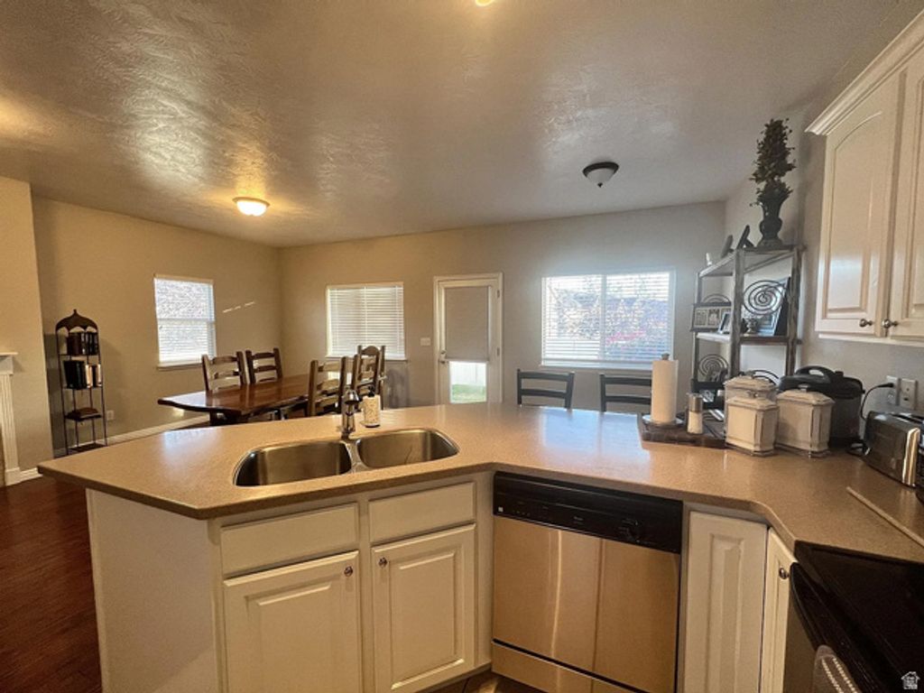 1577 W WYNGATE PARK DR #35, South Jordan, UT 84095 — photo 4