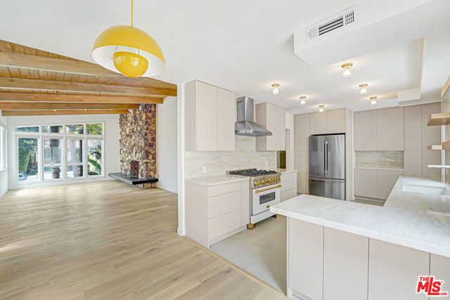 827 15th Street 1, Santa Monica, CA 90403