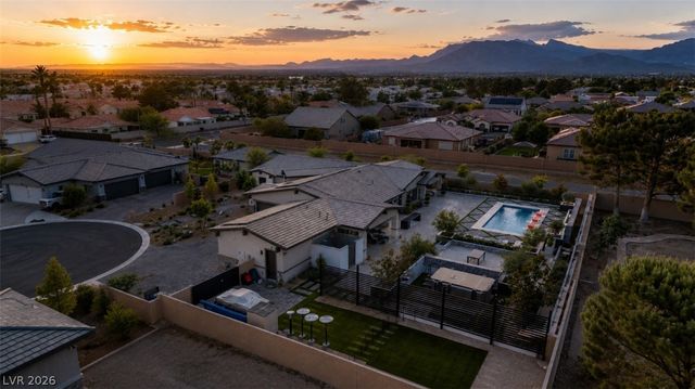 7780 Hickam Avenue, Las Vegas, NV 89129