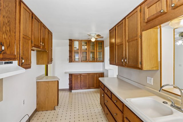 5950 SE 19th Street, Des Moines, IA 50320