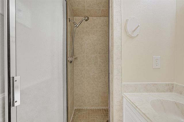 3804 Edgefield Drive, Pasadena, TX 77503