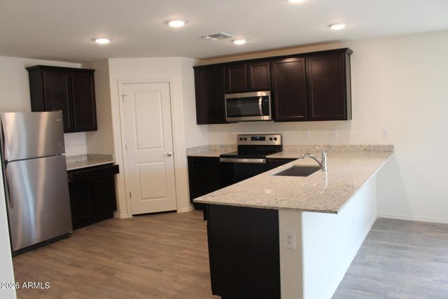 1552 E INOUYE Drive, Casa Grande, AZ 85122