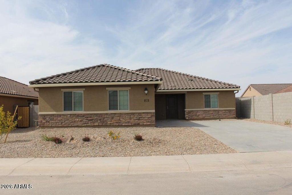 1552 E INOUYE Drive, Casa Grande, AZ 85122