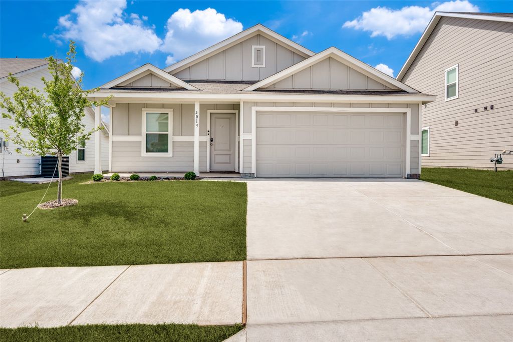 4013 Drifters Bend Drive, Fort Worth, TX 76036