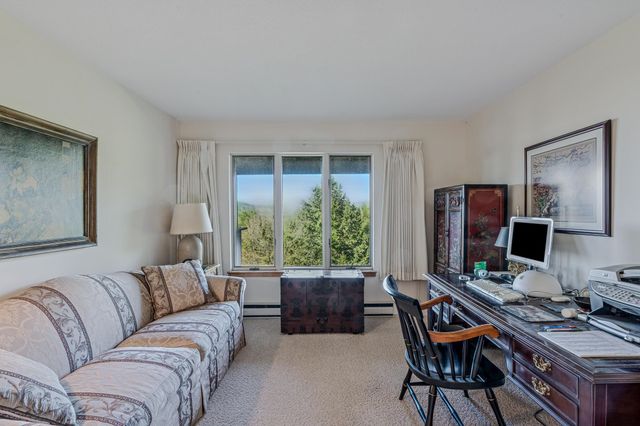 397 Alden Partridge Road Unit 1D, Hartford, VT 05059