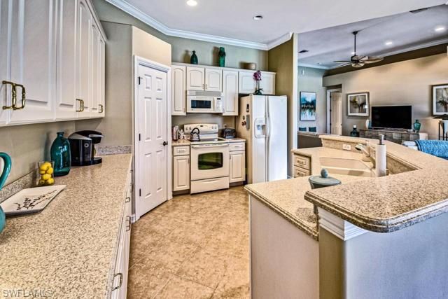 6971 Amen Corner CT, Naples, FL 34113